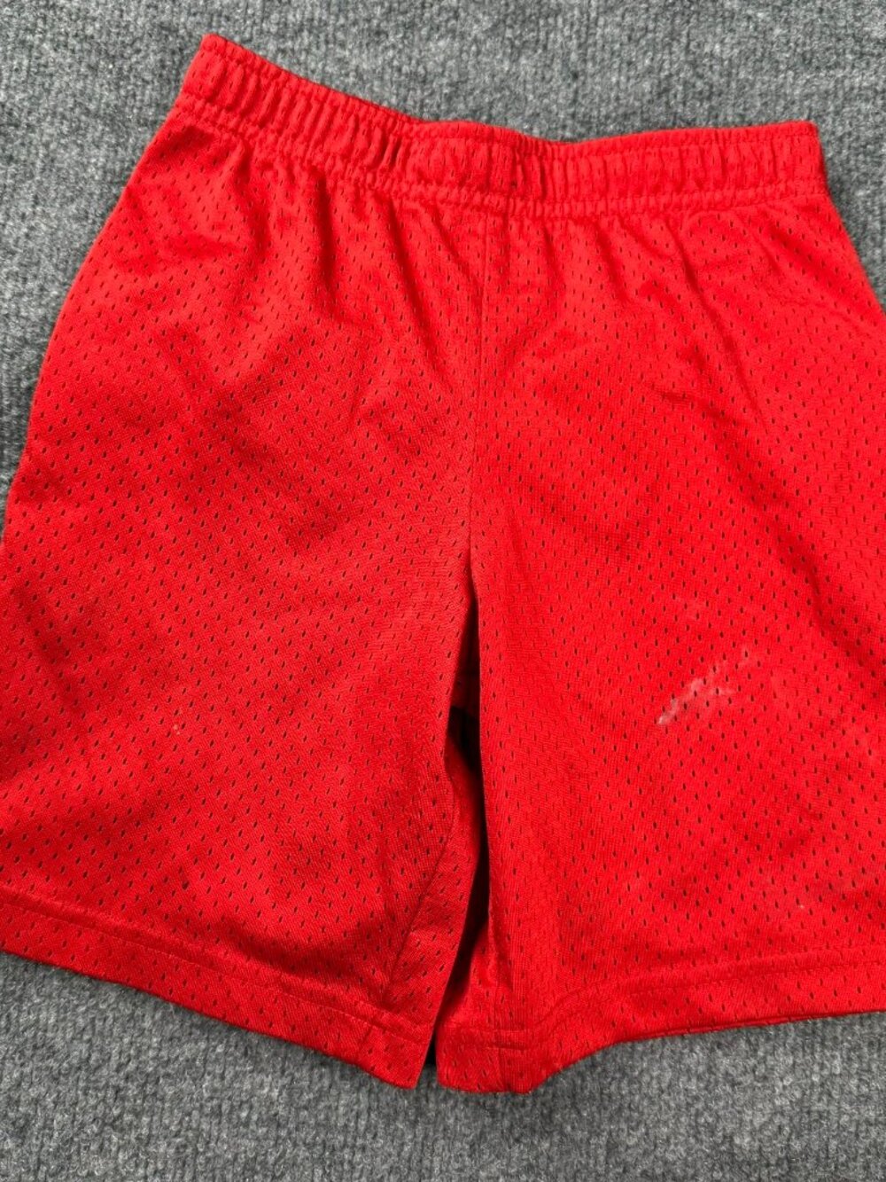 Nike Boys Red Mesh Athletic Basketball Shorts Size 7 Youth Elastic Waist Flaw